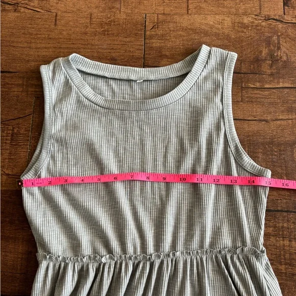 NWOT | Ribbed grey Dress | M - Picture 5 of 7